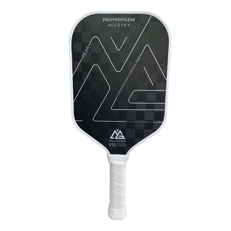 How Does a Carbon Fiber Pickleball Paddle Improve Your Game?
