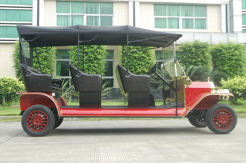 Hot Sale 4 Wheel 100km Mileage Electronic Classic Vintage Car
